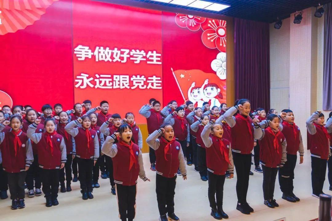 要久久爱蒋翼为什么回国,离开不联系黄瀛子后悔了吧